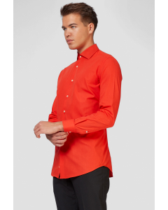 Red shirt worn by man - close up