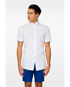 White short sleeved shirt worn by man